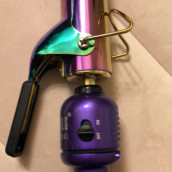 Hot tools 2” curling iron - Picture 4 of 4